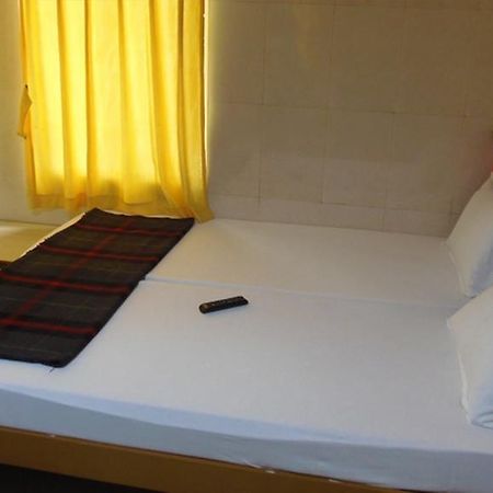 Kvr Deluxe Residency Villa Tirupati Room photo