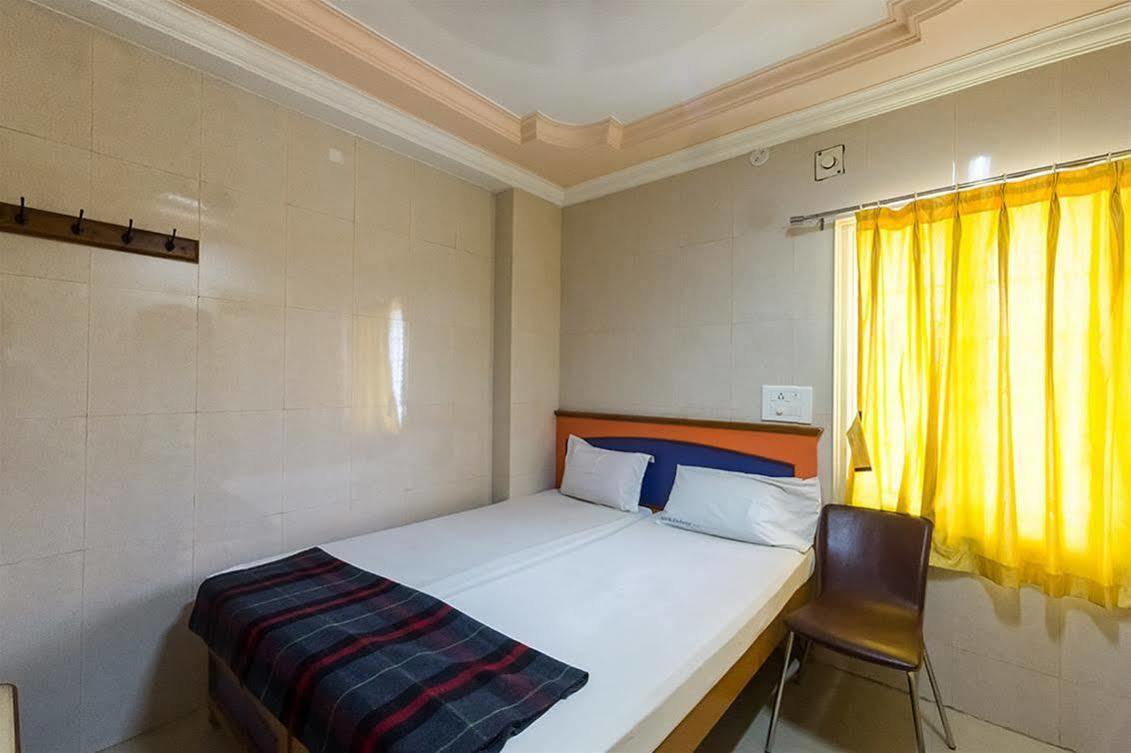 Kvr Deluxe Residency Villa Tirupati Exterior photo